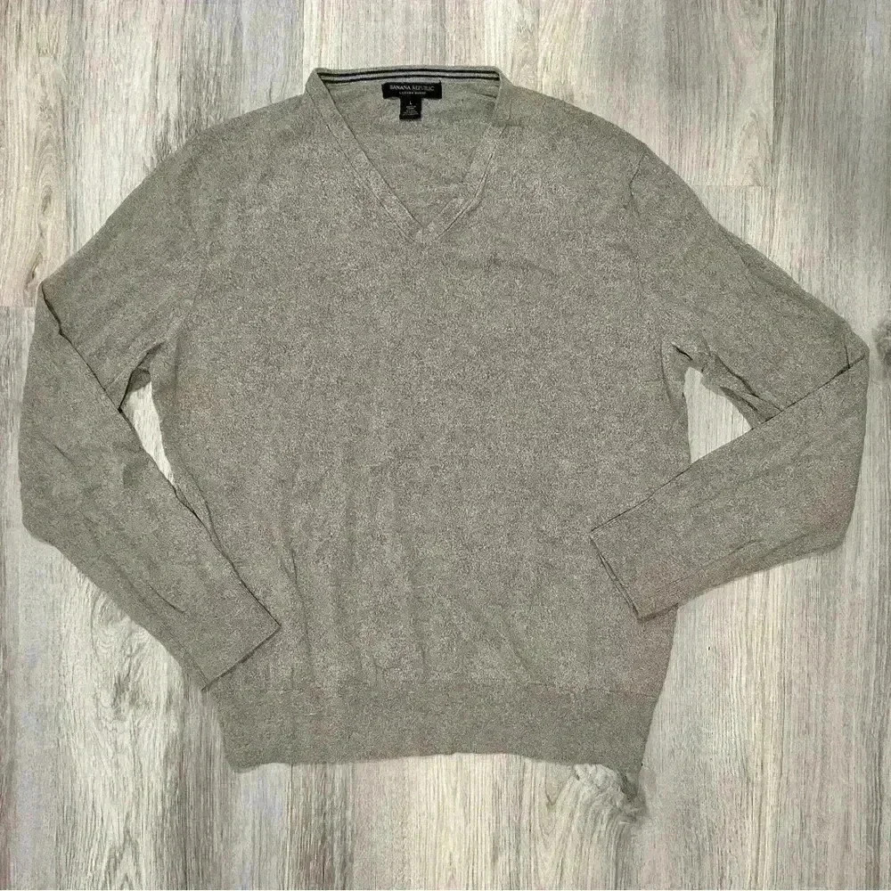 Banana Republic Luxury Blend V-Neck Sweater Silk Cashmere Cotton Size L